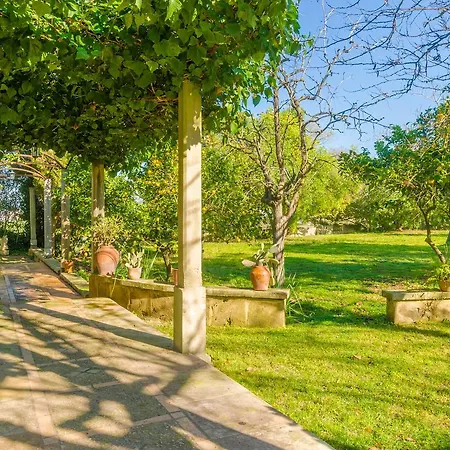Villa Na Molla